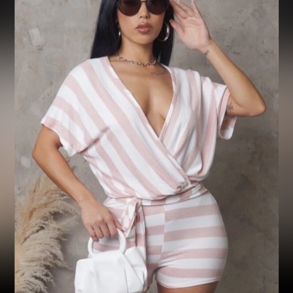 Magnolia Women V Neck Stretch Striped Romper White Pink - Large - NEW